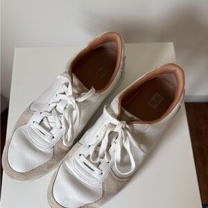 Fitflop White and Tan Minimalist Women's Sneakers
